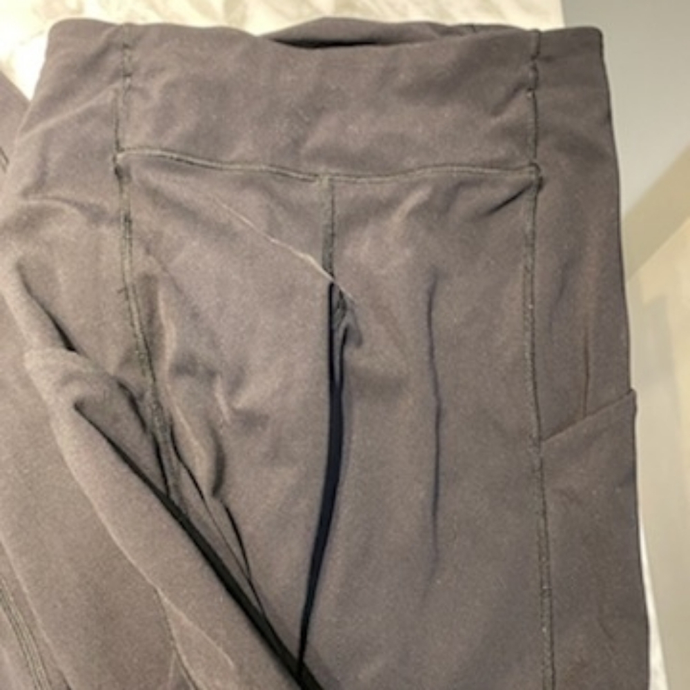 Lululemon - Picture 3 of 5
